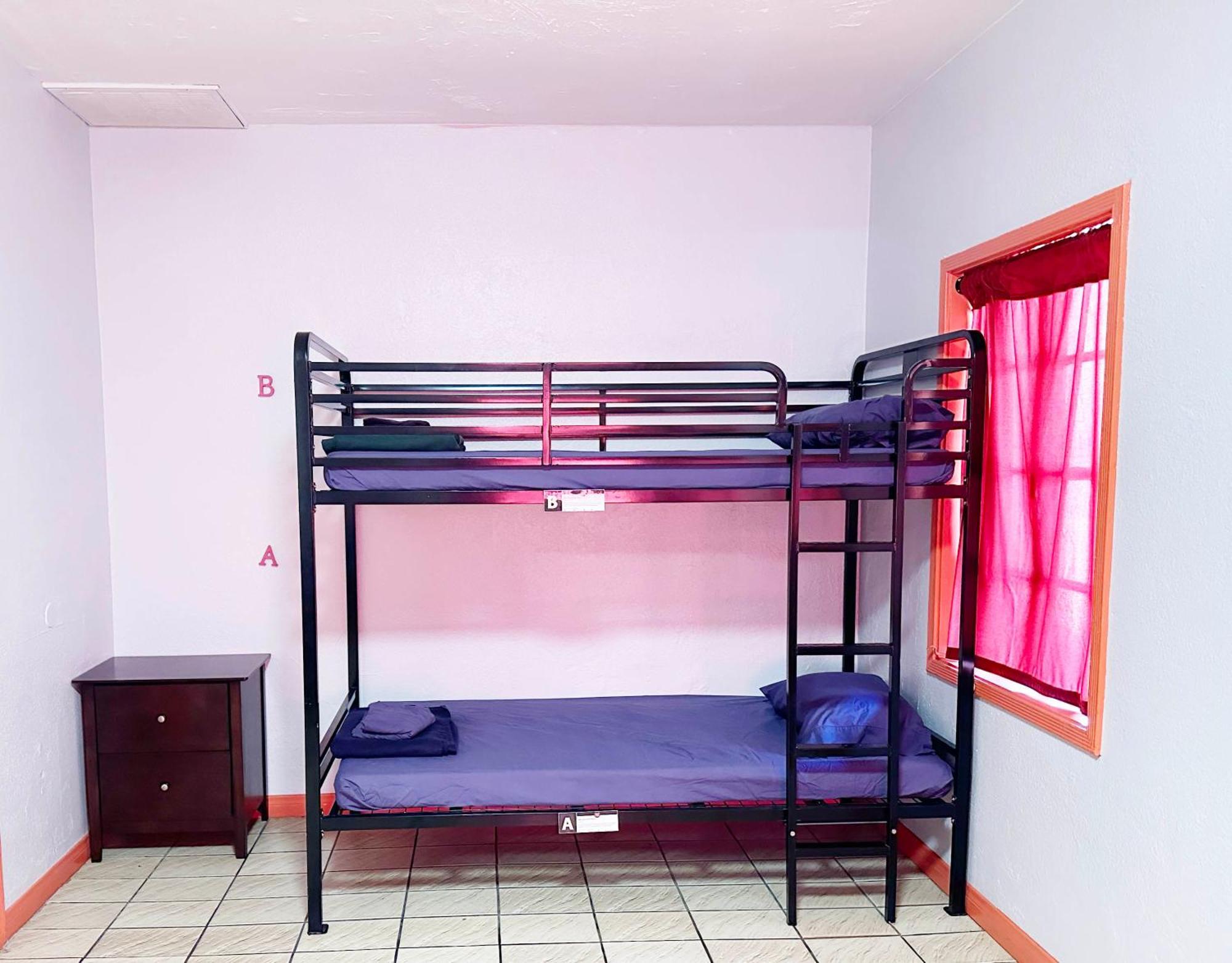 Sin City Hostel Las Vegas Extérieur photo
