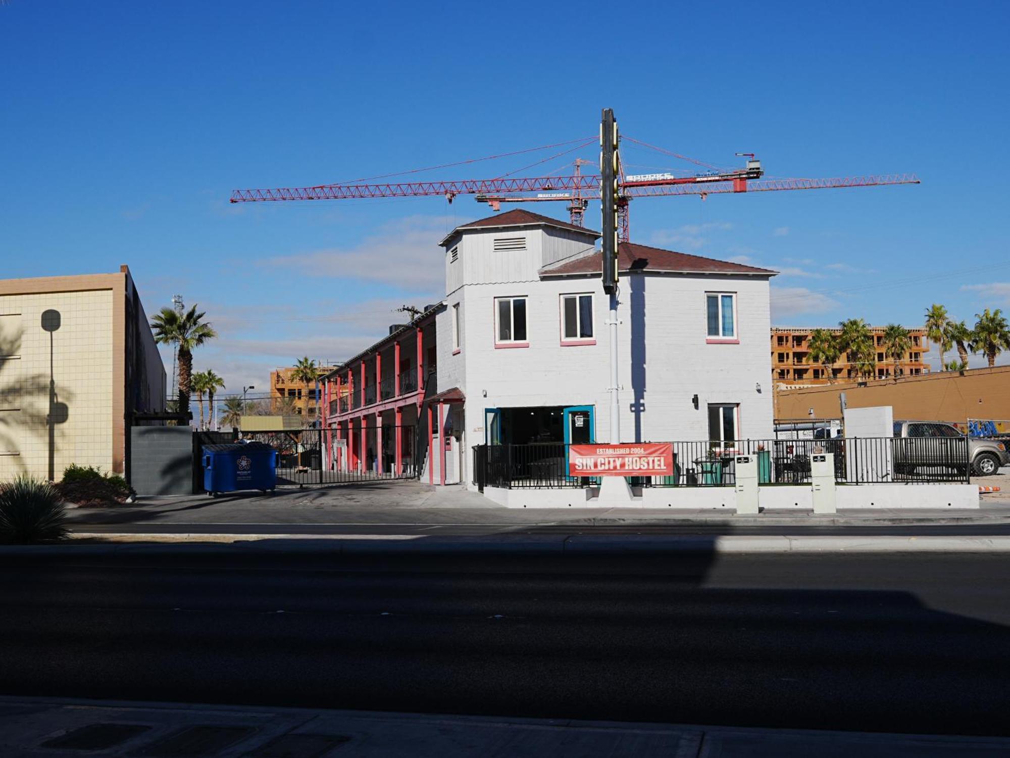 Sin City Hostel Las Vegas Extérieur photo