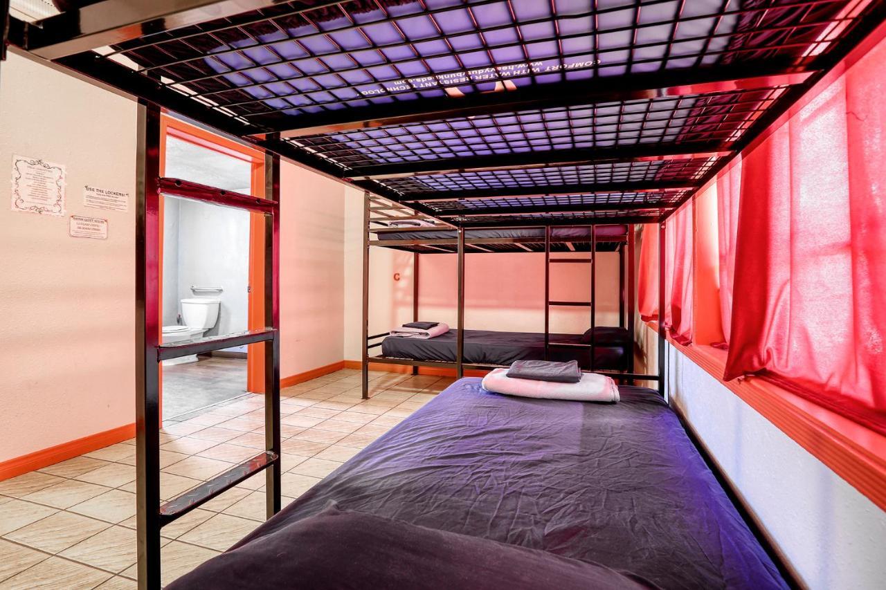 Sin City Hostel Las Vegas Extérieur photo