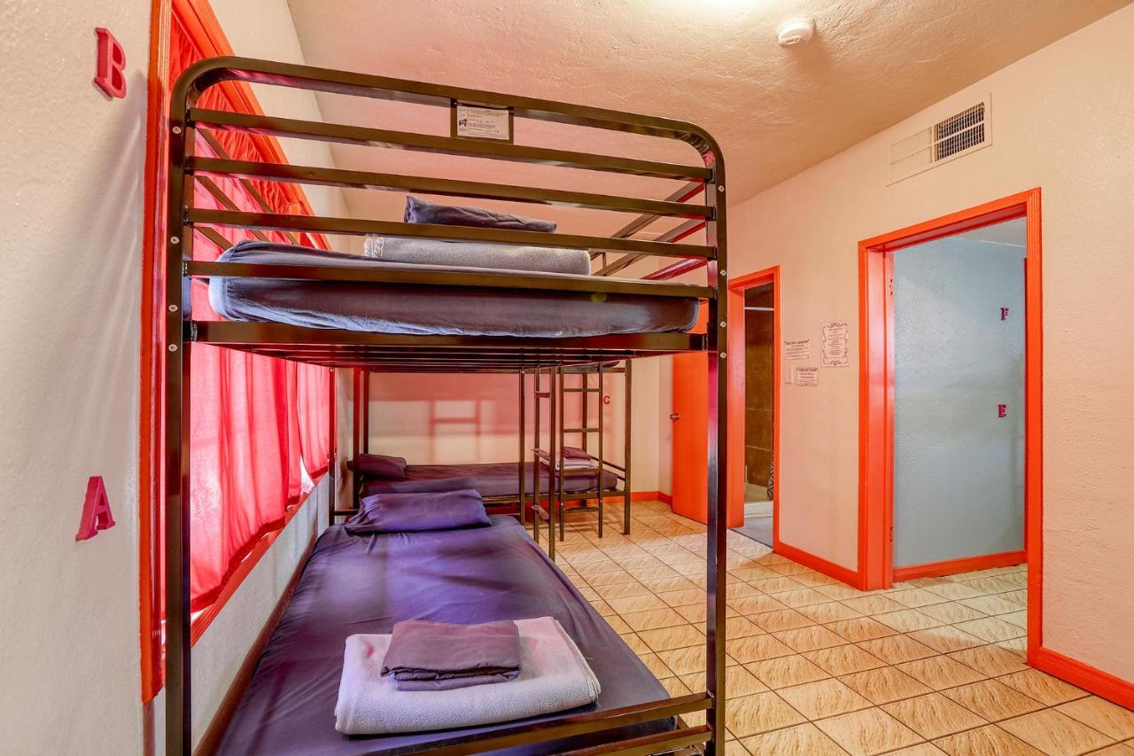 Sin City Hostel Las Vegas Extérieur photo