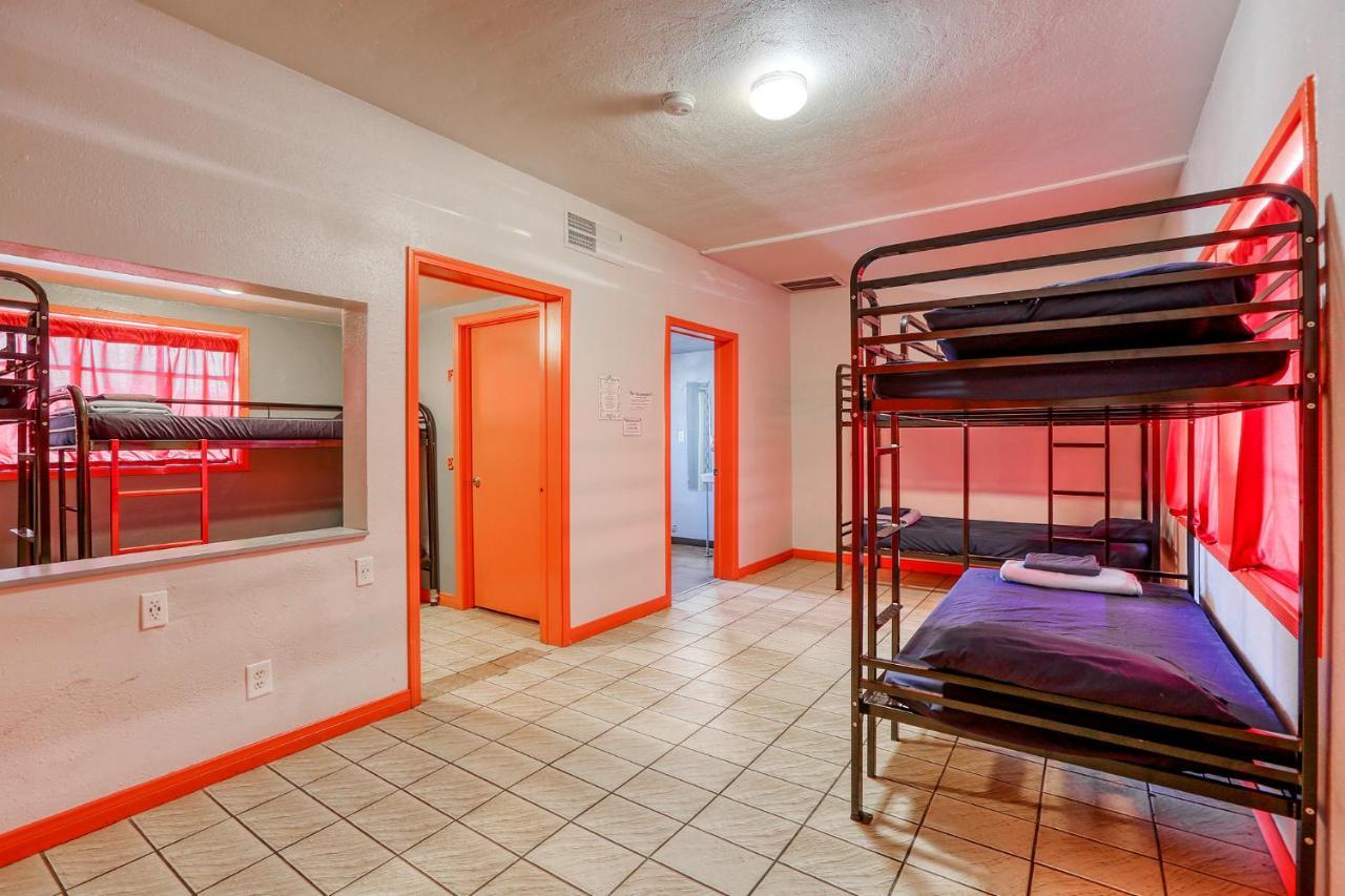 Sin City Hostel Las Vegas Extérieur photo
